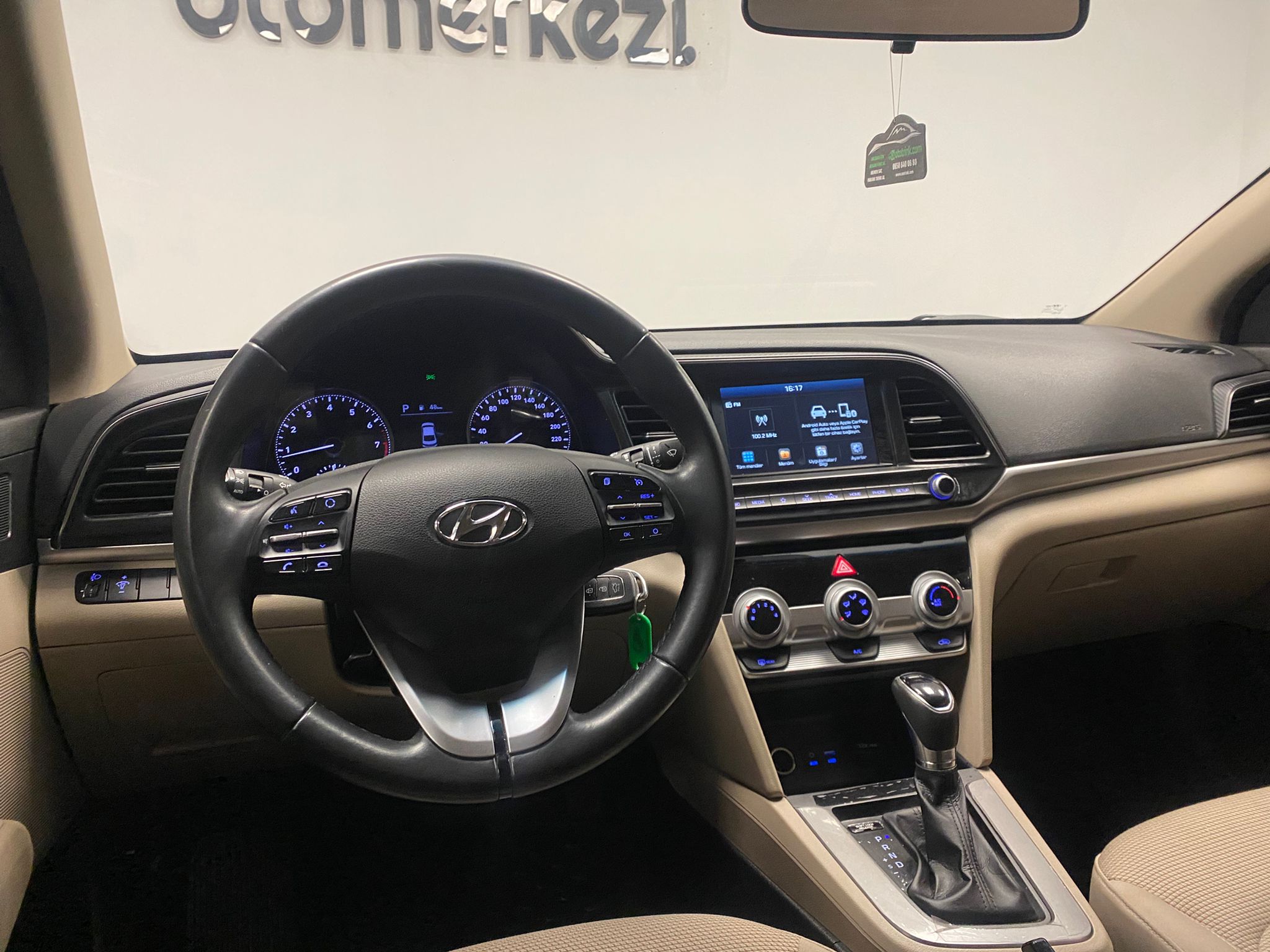 HYUNDAI ELANTRA 15